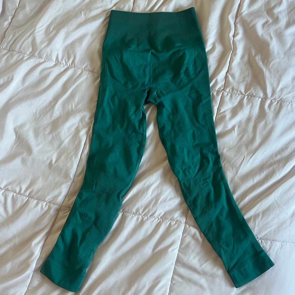 Lululemon | Seamless 21 Crop
Leggings High Rise Green Teal Blue | 2
